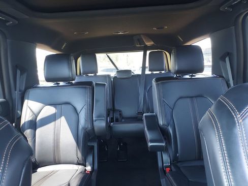 Used 2022 Ford Expedition Platinum AWD/4WD image 13