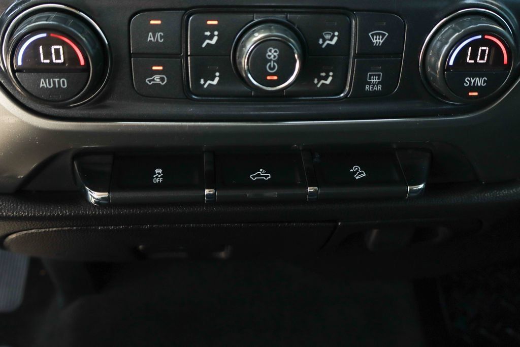 Used 2016 Chevrolet Silverado 1500 LT w/ All Star Edition AWD/4WD image 32