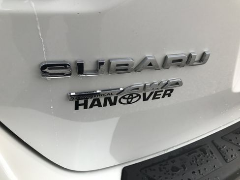 Used 2022 Subaru Outback Touring w/ Popular Package #2 AWD/4WD image 11