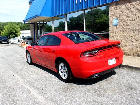Used 2018 Dodge Charger SXT image 6