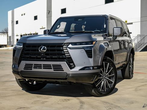 Used 2026 Lexus GX 550 image 3