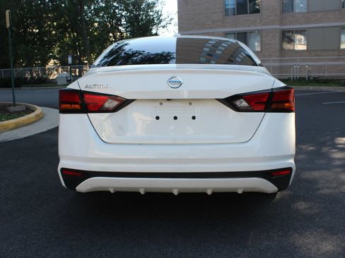 Used 2020 Nissan Altima 2.5 S FWD image 8