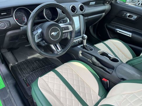 Used 2019 Ford Mustang Coupe RWD image 13