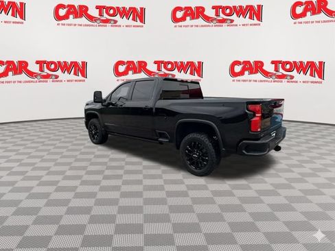 Used 2025 Chevrolet Silverado 2500 High Country w/ Midnight Edition AWD/4WD image 6