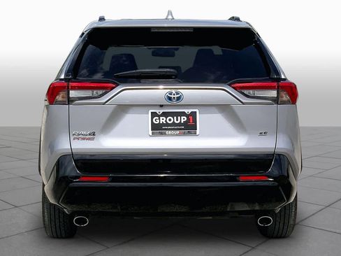 Used 2022 Toyota RAV4 SE AWD/4WD image 5