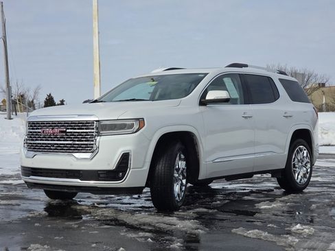 Used 2021 GMC Acadia Denali w/ Denali Technology Package image 21