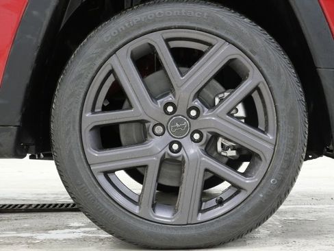 New 2026 Jeep Compass Latitude w/ Sun and Sound Group image 10