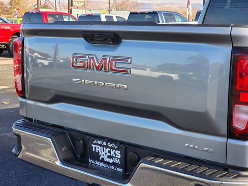 Used 2023 GMC Sierra 1500 SLE image 13