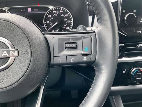 Certified 2023 Nissan Pathfinder SL w/ Black Appearance Package image 24