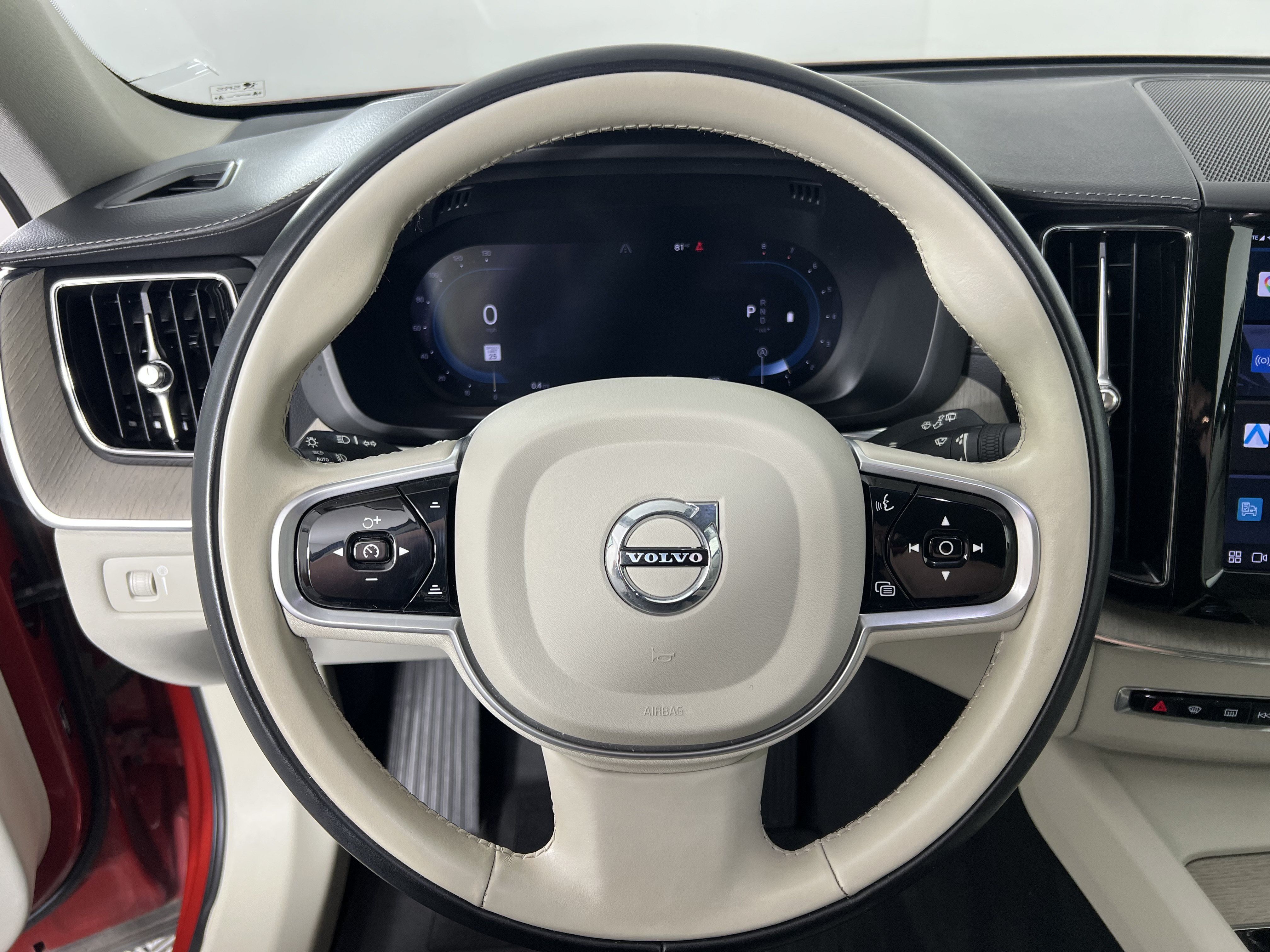 Used 2022 Volvo XC60 B5 Inscription w/ Advanced Package AWD/4WD image 27