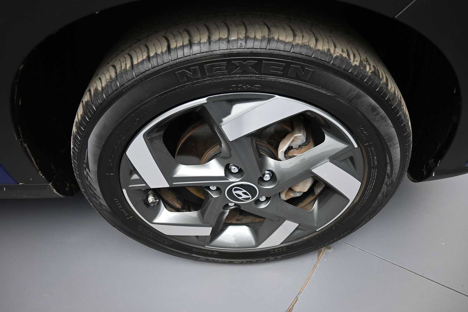 Certified 2023 Hyundai Venue SEL w/ Cargo Package FWD image 12