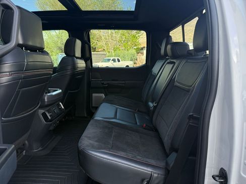 Used 2023 Ford F150 Raptor w/ Equipment Group 802A Raptor R AWD/4WD image 33
