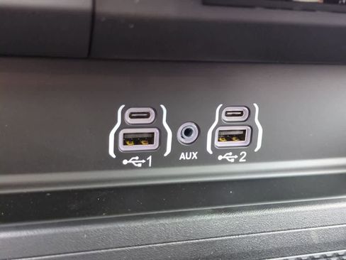 New 2026 RAM 1500 Express AWD/4WD image 30
