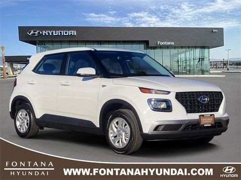 New 2026 Hyundai Venue SE image 1