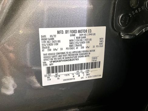 Used 2022 Ford Explorer Limited w/ Equipment Group 301A AWD/4WD image 34