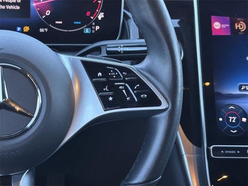 Used 2024 Mercedes-Benz GLC 300 image 9