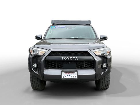Used 2023 Toyota 4Runner SR5 Premium w/ Moonroof Package AWD/4WD image 8
