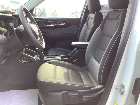 Used 2025 Chevrolet TrailBlazer LT AWD/4WD image 15