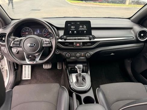 Used 2021 Kia Forte GT-Line image 17