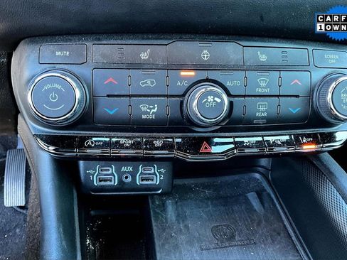 Used 2022 Dodge Durango GT image 33