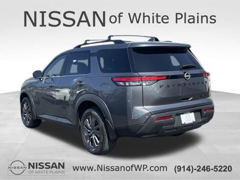 Certified 2023 Nissan Pathfinder SV w/ Black Appearance Package AWD/4WD image 5
