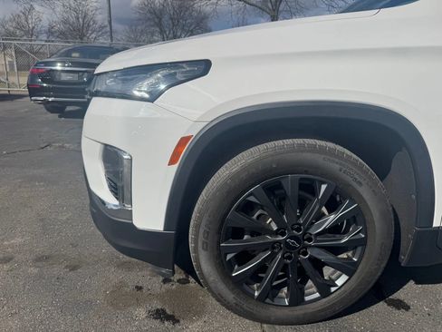 Used 2023 Chevrolet Traverse RS w/ LPO, Floor Liner Package image 12