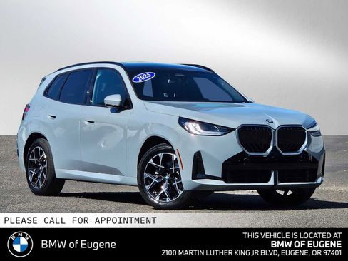 Used 2025 BMW X3 xDrive30i AWD/4WD image 1