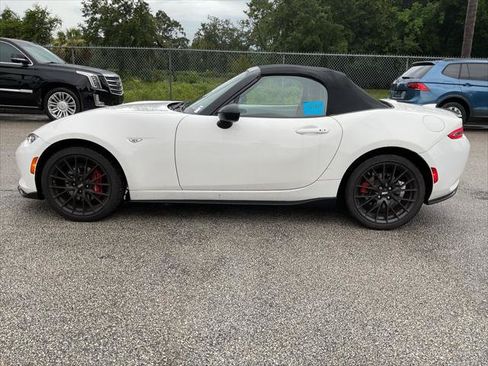 Used 2020 MAZDA MX-5 Miata Club w/ Brembo/BBS Recaro Package RWD image 4