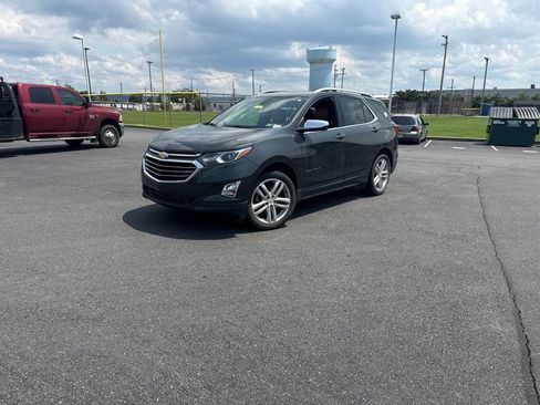 Used 2019 Chevrolet Equinox Premier AWD/4WD image 3