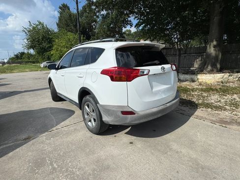 Used 2015 Toyota RAV4 XLE FWD image 7