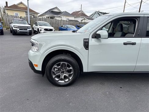 Used 2022 Ford Maverick XLT w/ XLT Luxury Package image 9