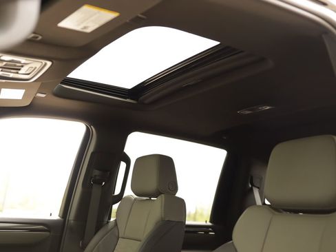 New 2026 Chevrolet Silverado 2500 ZR2 w/ LPO, Dark Essentials Package AWD/4WD image 26