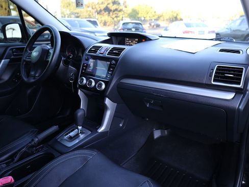 Used 2016 Subaru Forester 2.5i Premium w/ All-Weather Package image 15