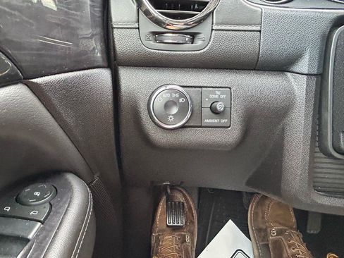 Used 2016 Buick Enclave Leather FWD image 28