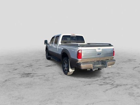 Used 2016 Ford F350 Platinum w/ Platinum Package image 6