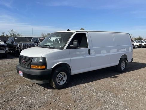 New 2025 GMC Savana 2500 Extended w/ Driver Convenience Package image 4