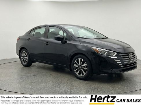 Used 2025 Nissan Versa SV image 1