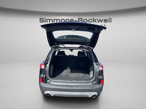 Used 2022 Ford Escape S image 10