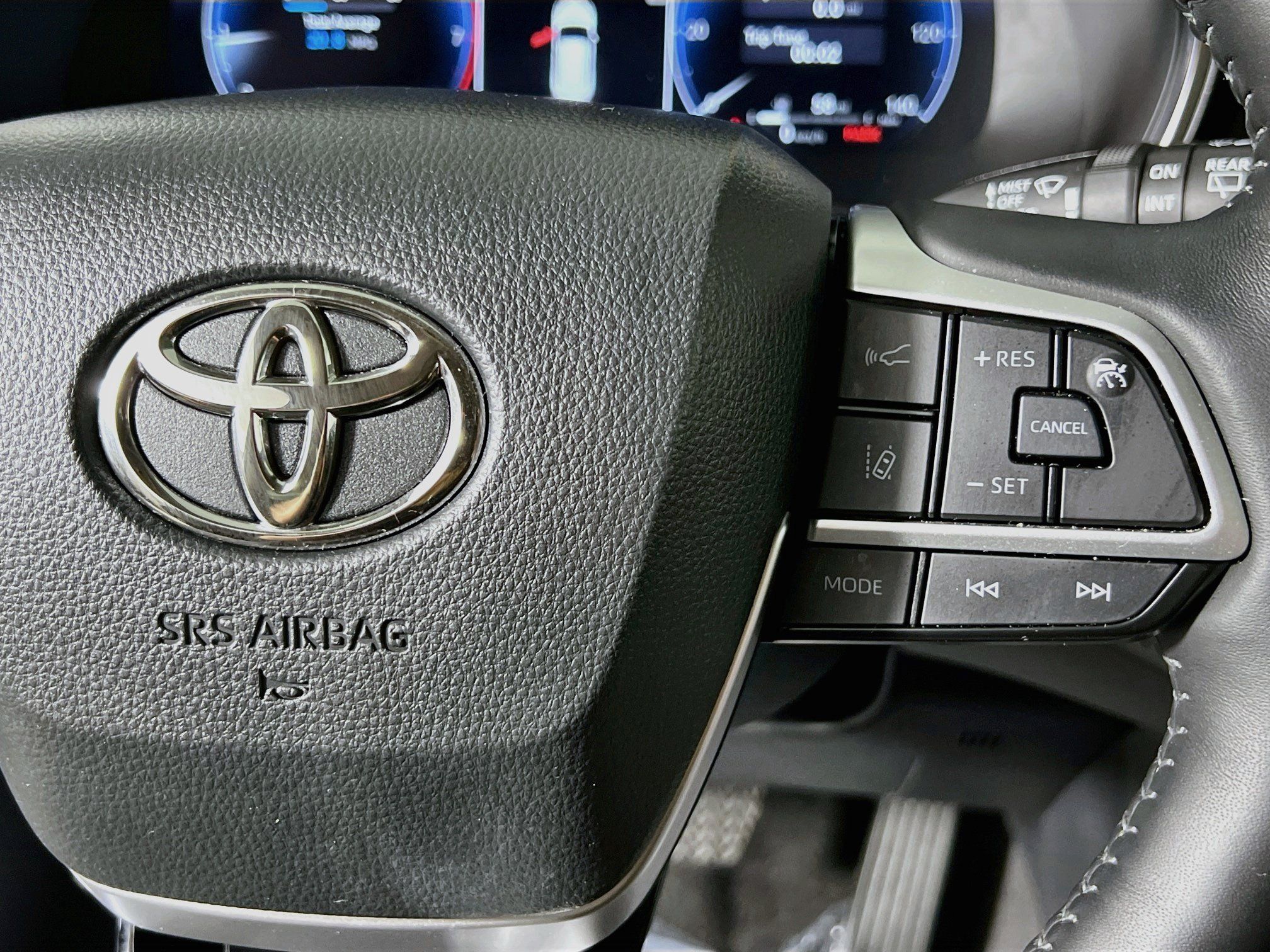 Used 2023 Toyota Highlander Platinum AWD/4WD image 20
