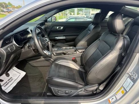 Used 2022 Ford Mustang GT Premium w/ Equipment Group 401A RWD image 14