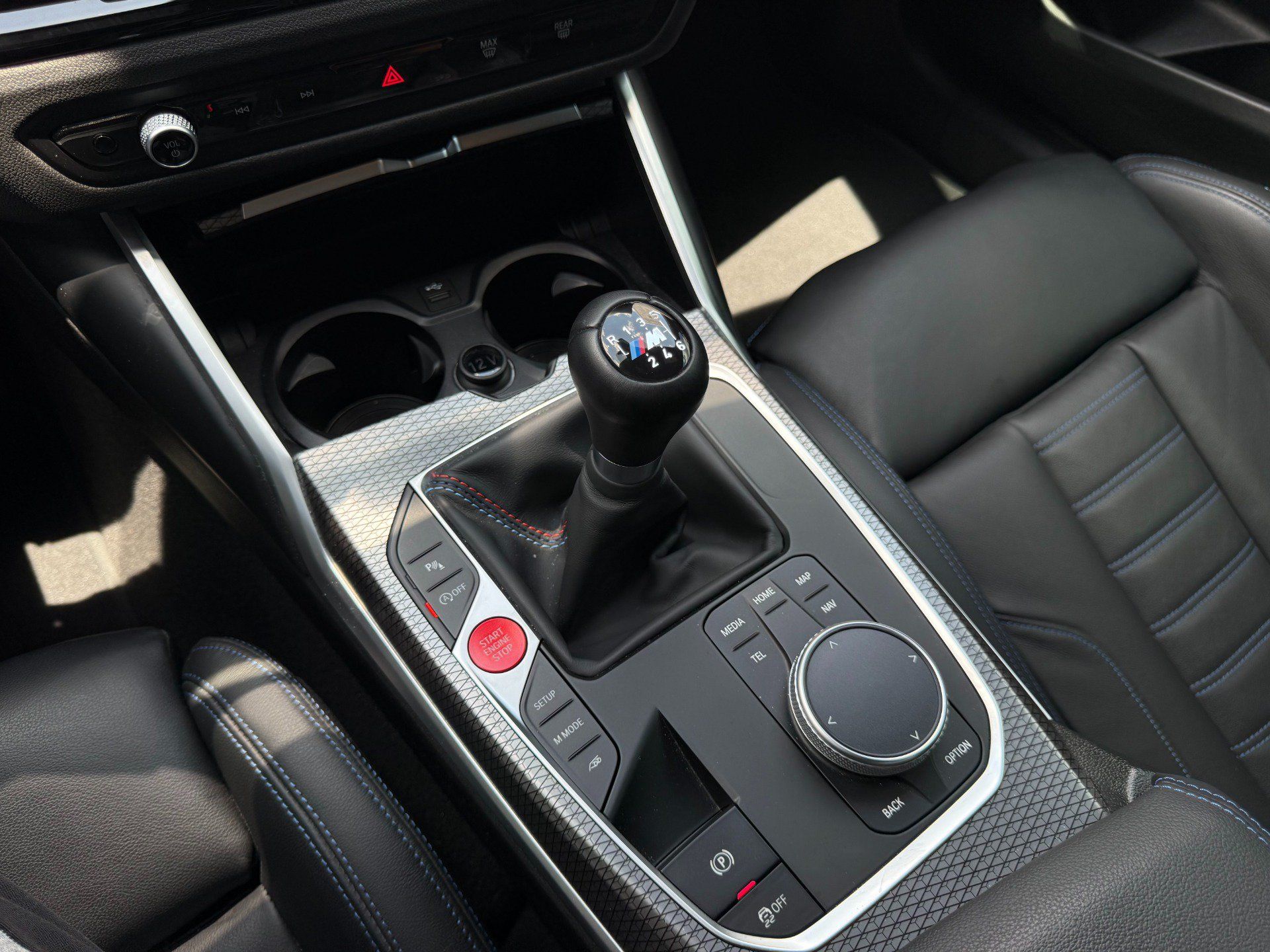 Used 2023 BMW M2 w/ Lighting Package RWD image 28