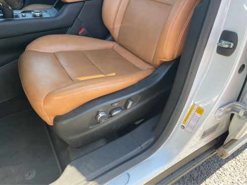 Used 2023 Cadillac XT4 Premium Luxury w/ Driver Assist Package AWD/4WD image 13