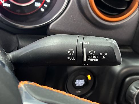 Used 2021 Jeep Gladiator Mojave w/ Dual Top Group AWD/4WD image 36