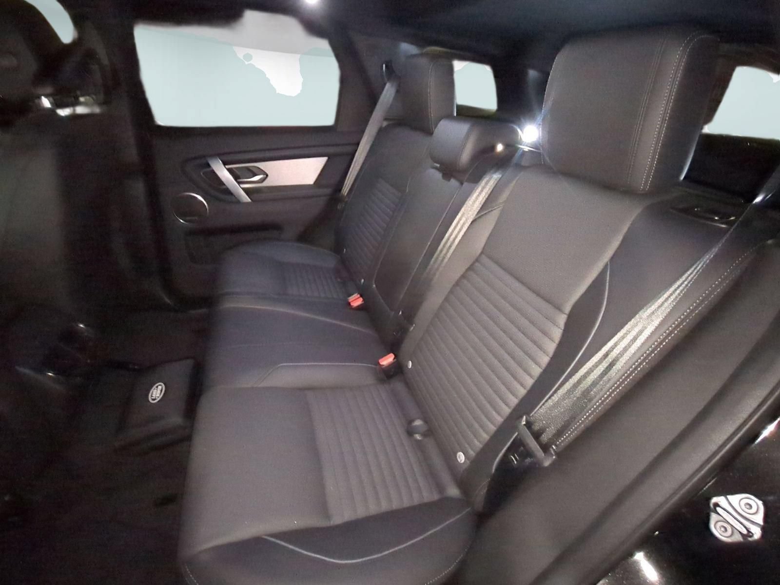 New 2026 Land Rover Discovery Sport Landmark AWD/4WD image 25