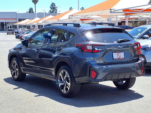 Used 2025 Subaru Crosstrek 2.0i Premium AWD/4WD image 4
