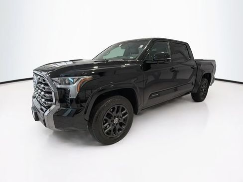Used 2024 Toyota Tundra Platinum AWD/4WD image 3