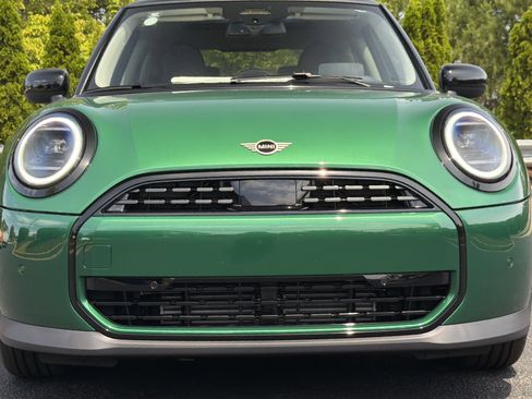 New 2026 MINI Cooper 2-Door Hardtop FWD image 20