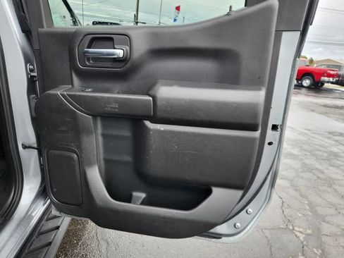 Used 2024 Chevrolet Silverado 1500 Custom Trail Boss w/ LPO, Dark Essentials Package image 12