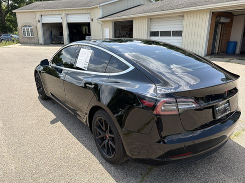 Used 2019 Tesla Model 3 Standard Range Plus RWD image 7