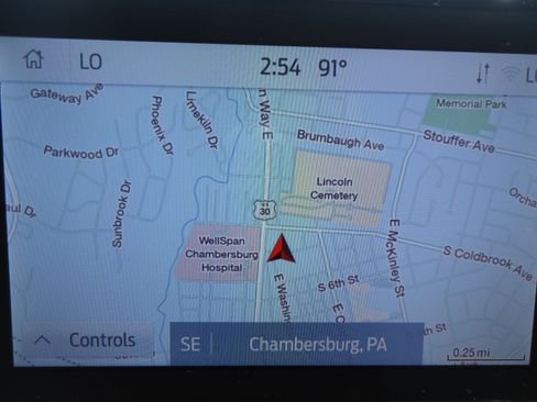 Used 2023 Ford Explorer XLT w/ Equipment Group 202A AWD/4WD image 18